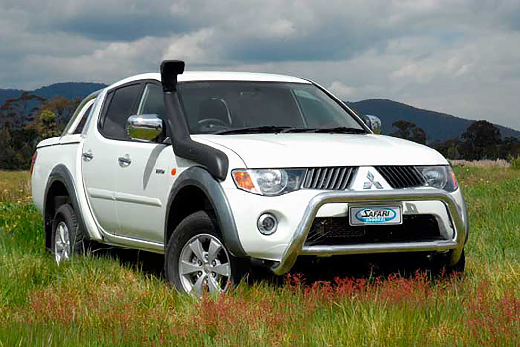 mitsubishi safari snorkel